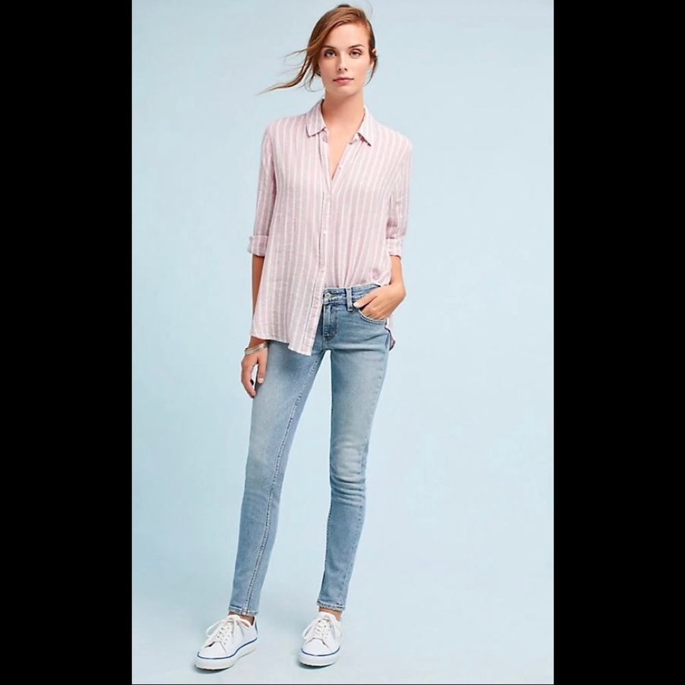 💙Levis 711 altered skinny jean in light wash🥶